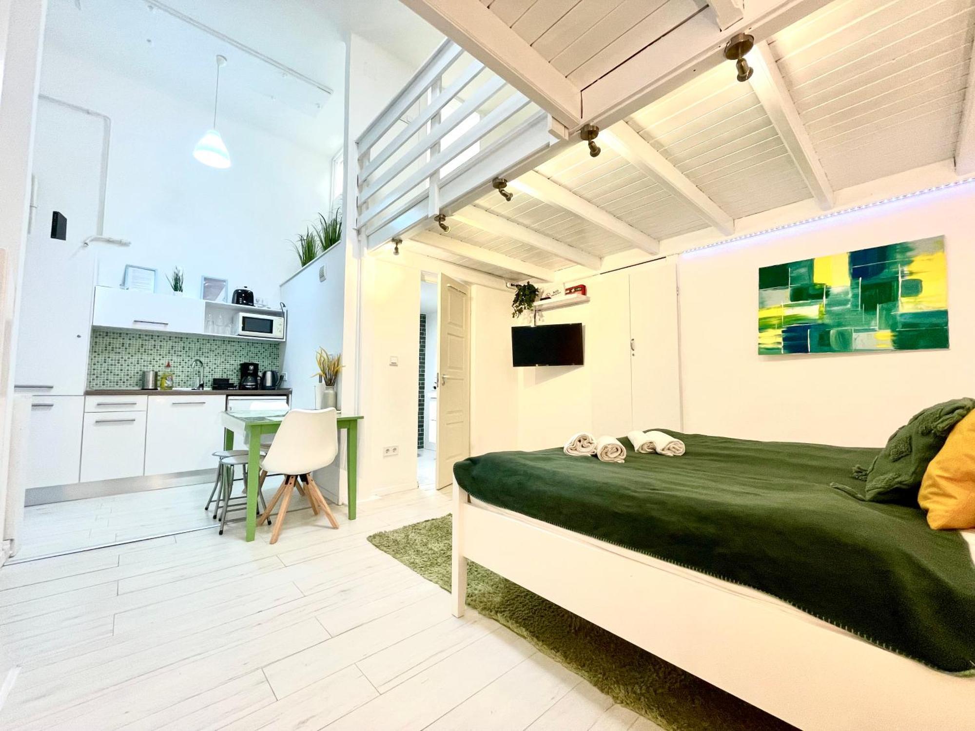 Teresian Apartment Near The Andrassy Street Free Air Conditioner Free Coffee Budapeste Exterior foto