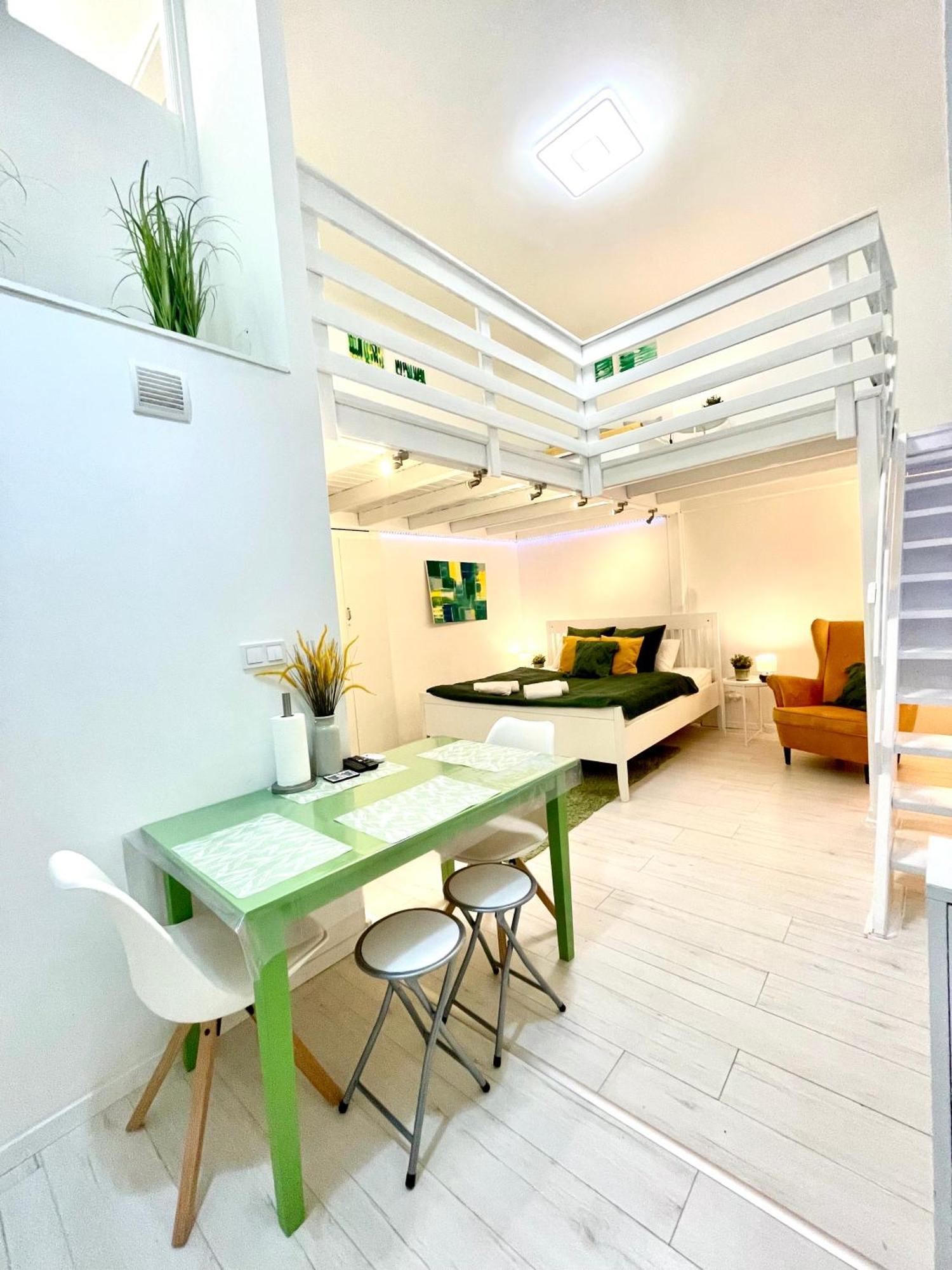Teresian Apartment Near The Andrassy Street Free Air Conditioner Free Coffee Budapeste Exterior foto