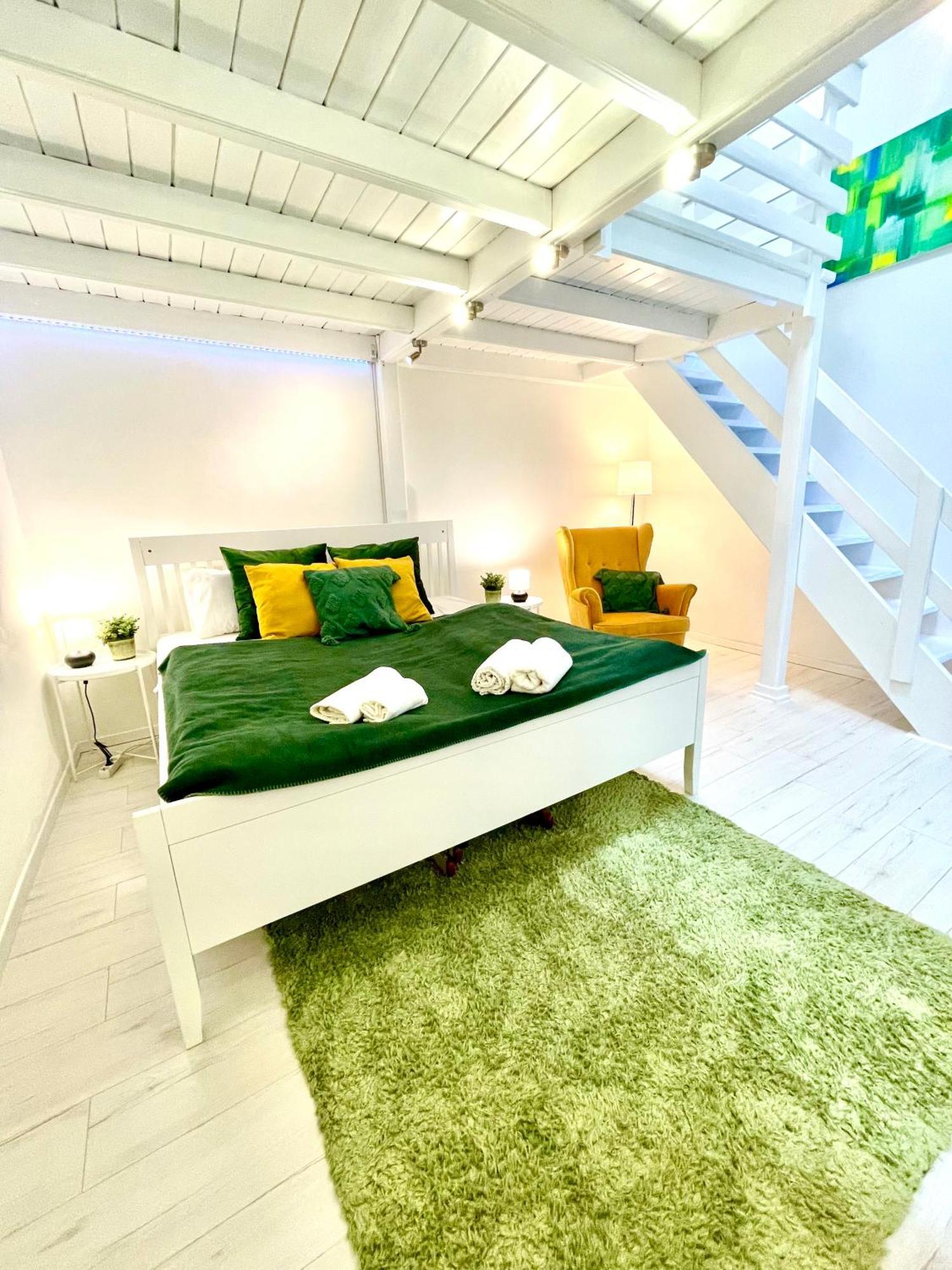 Teresian Apartment Near The Andrassy Street Free Air Conditioner Free Coffee Budapeste Exterior foto