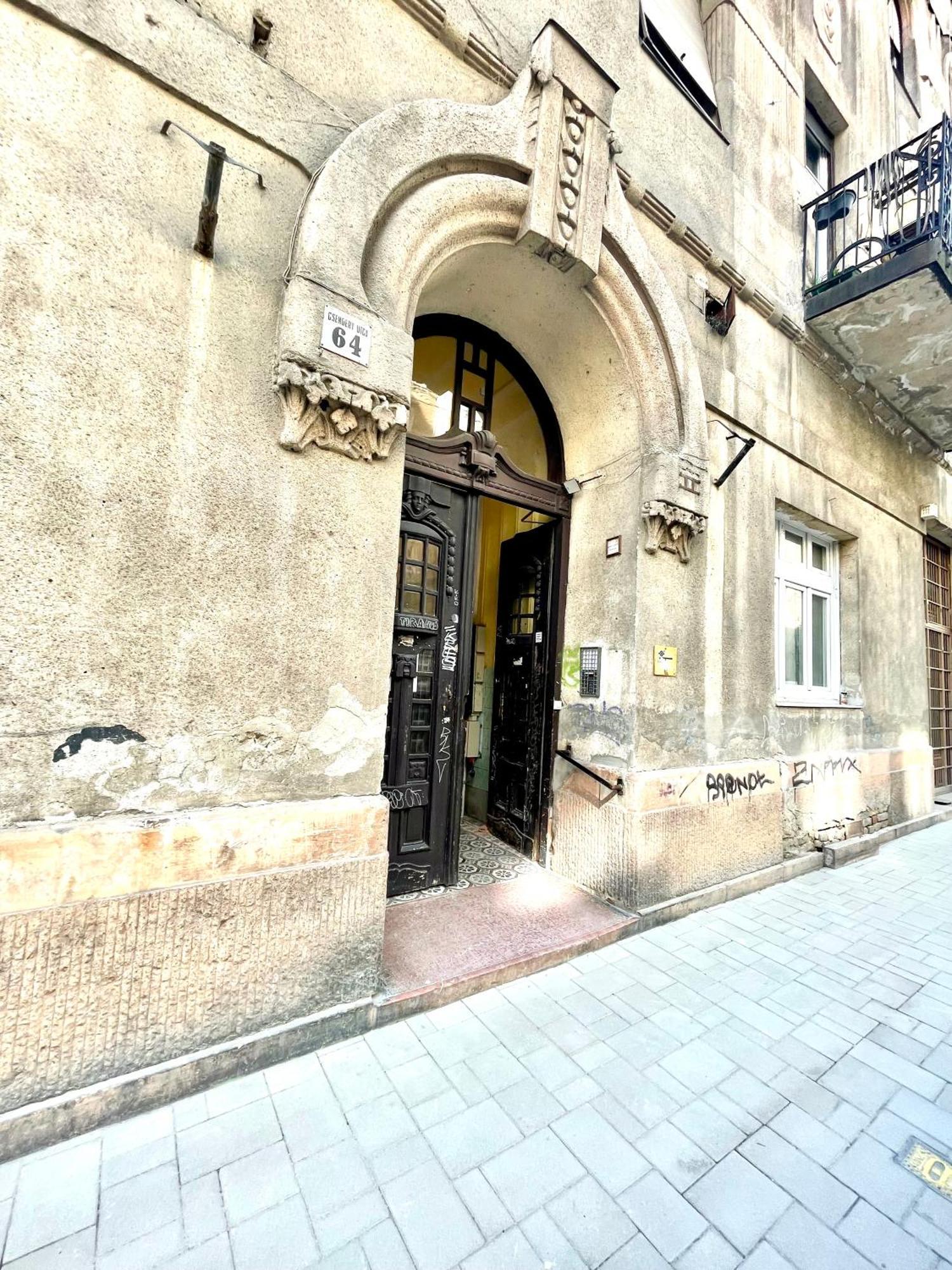 Teresian Apartment Near The Andrassy Street Free Air Conditioner Free Coffee Budapeste Exterior foto